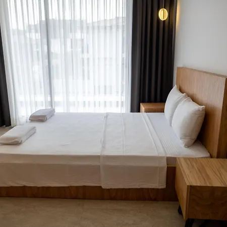 Merkez Havuzlu Odalarbanyolu Cesme