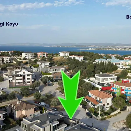 Merkez Havuzlu Odalarbanyolu Villa