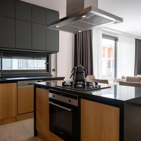 Villa Merkez Havuzlu Odalarbanyolu *